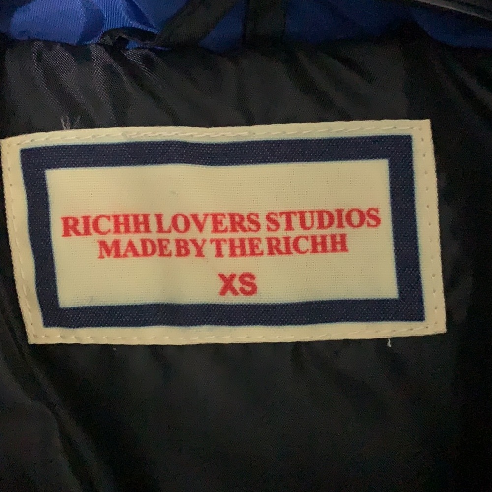 Jacket - Picture 3 of 4